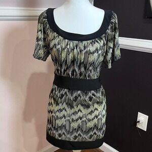 ⭐y2k green and black tie top medium